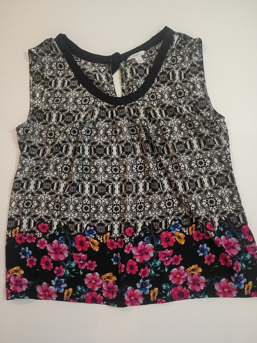 Candie's Black White Tank Top Multicolor Floral Hem Tie Back Detail Vintage
